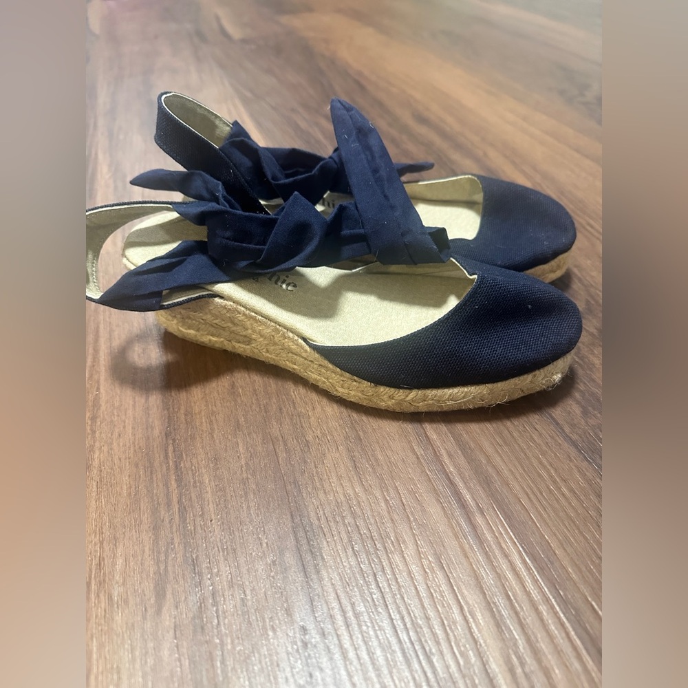 ChildrenChic Elegant Navy Espadrille with Ribbon Detail - Picture 2 of 8